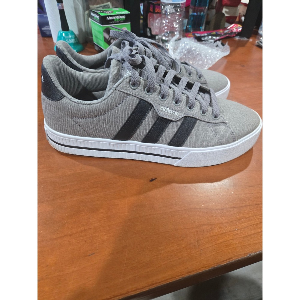 Adidas Daily 3.0 Mens Grey Canvas Sneakers Low Top FW3270 Size 8